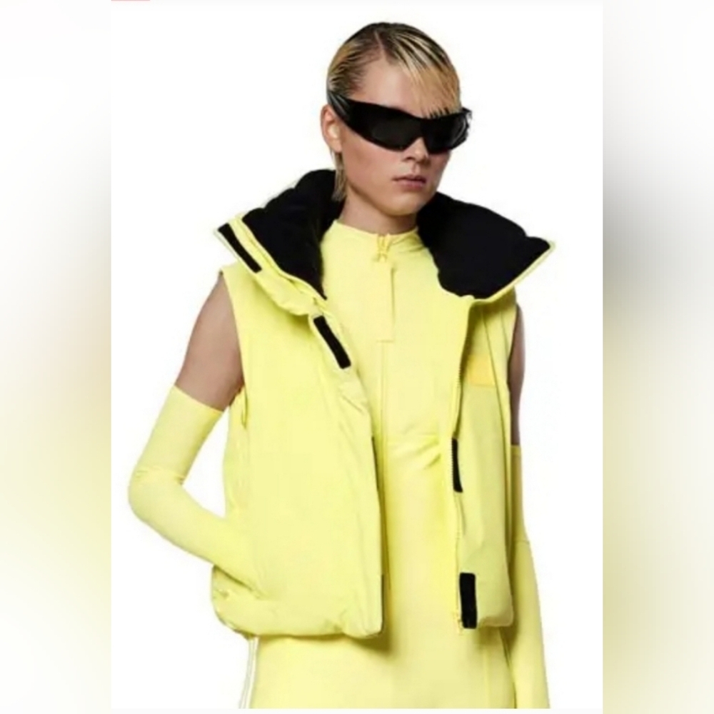 NWT Rains Loop W Puffer Vest in Straw, Pale Yellow, Size XS